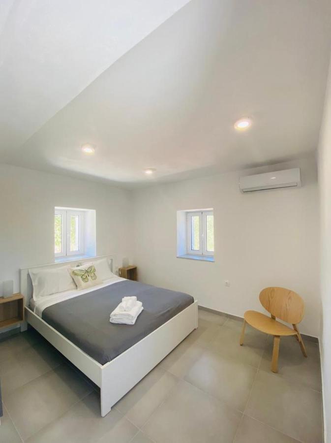 Olive Tree Apartment *